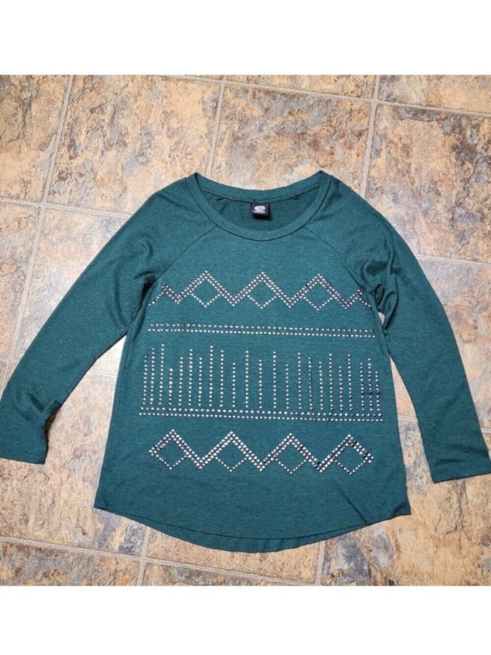 Bobeau Womens Sz M Stud Design Pullover Top Made in the USA